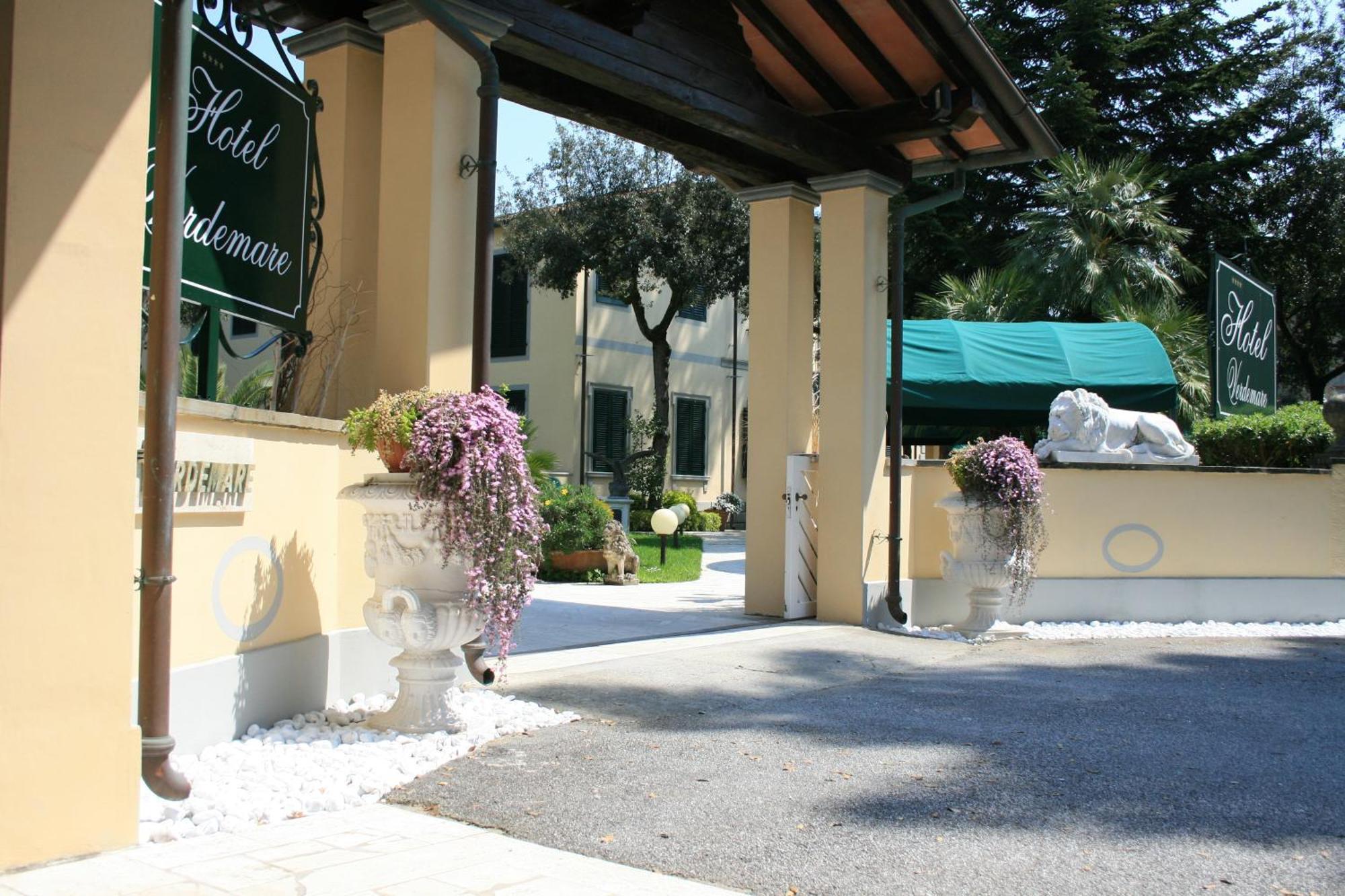 Hotel Verdemare Marina di Pietrasanta Exterior foto