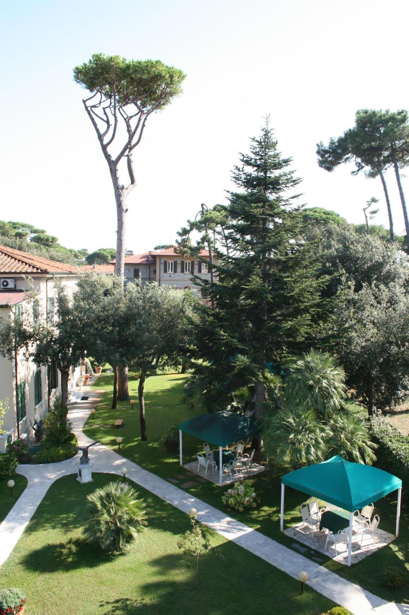 Hotel Verdemare Marina di Pietrasanta Exterior foto