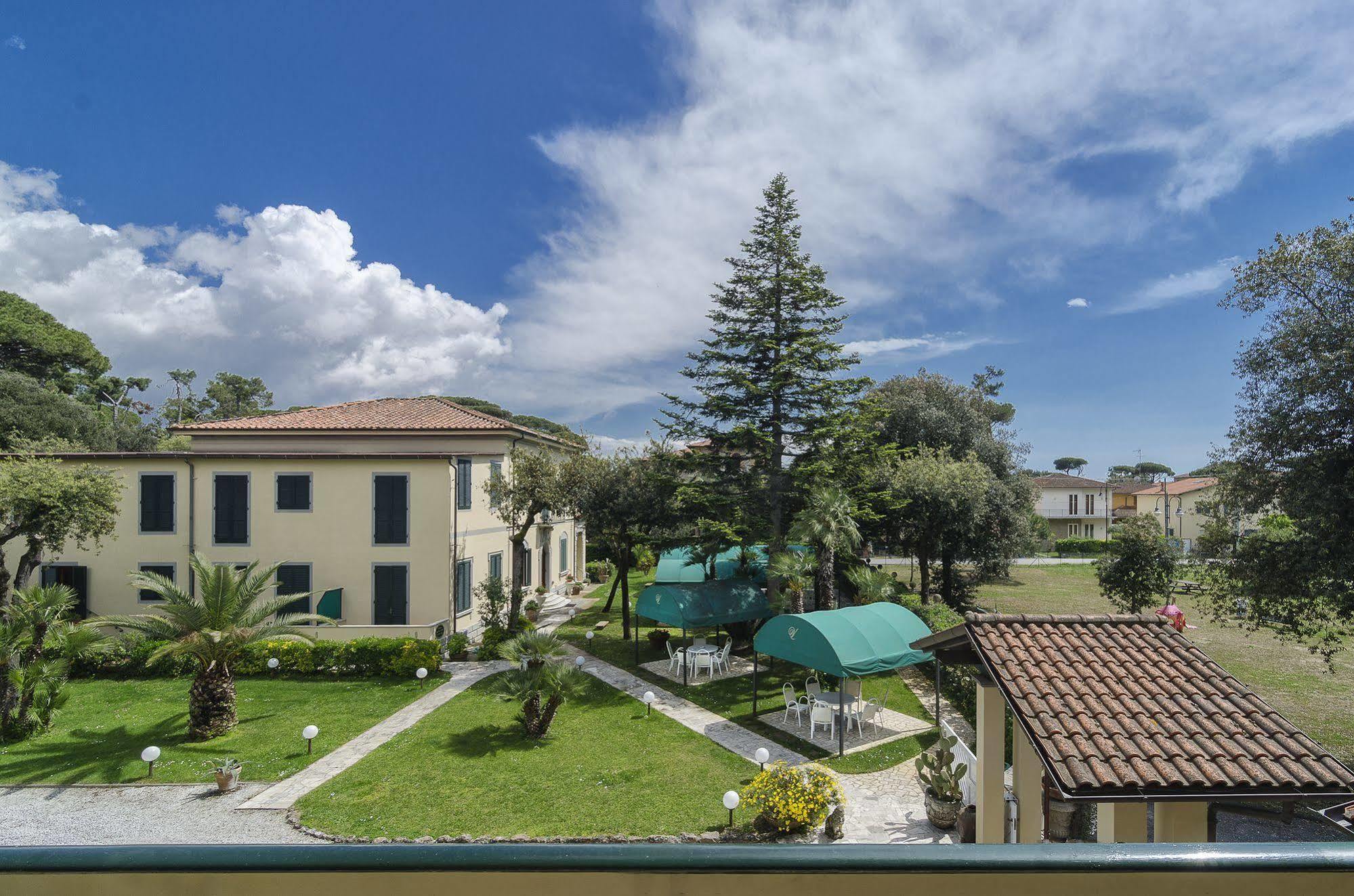 Hotel Verdemare Marina di Pietrasanta Exterior foto